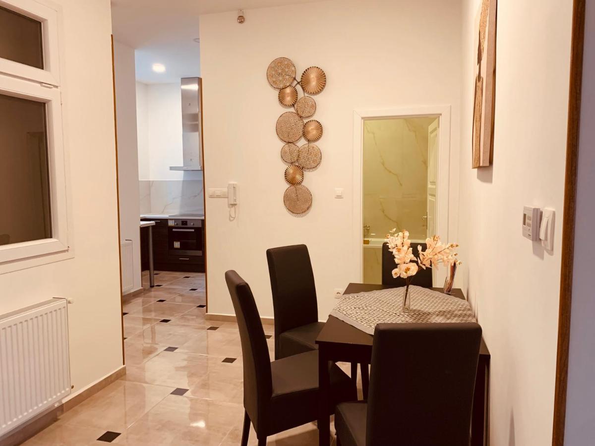 West Residence Budapest Eksteriør billede