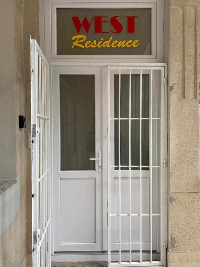 West Residence Budapest Eksteriør billede